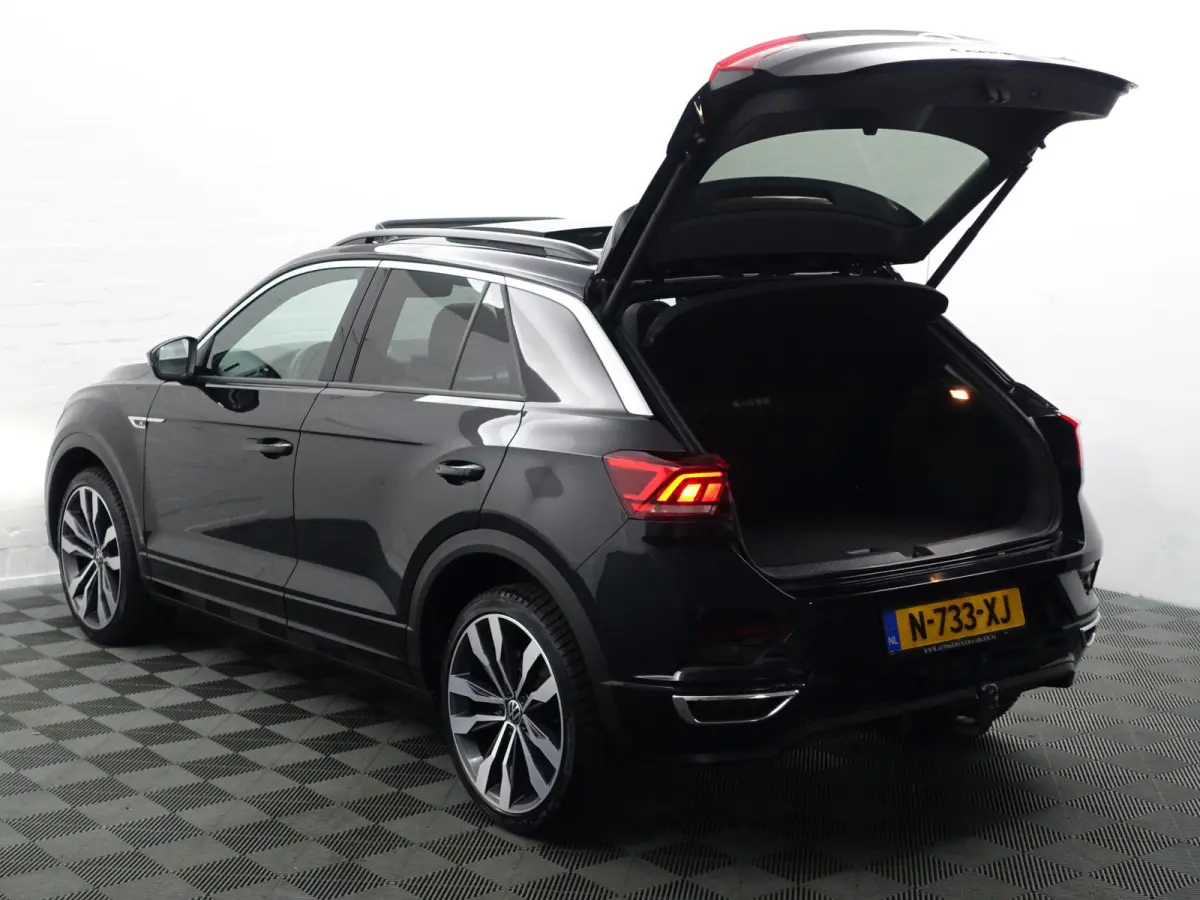 1.5 TSI R-Line+ Aut- Nieuw Model, Panodak, Sport interieur, Camera, Ada Cruise, Park Assist, Dynamic Select