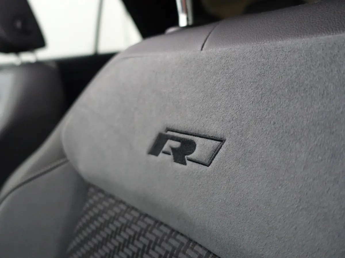 1.5 TSI R-Line+ Aut- Nieuw Model, Panodak, Sport interieur, Camera, Ada Cruise, Park Assist, Dynamic Select