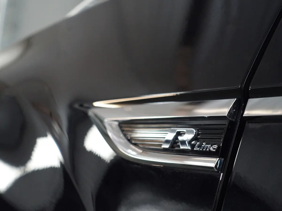 1.5 TSI R-Line+ Aut- Nieuw Model, Panodak, Sport interieur, Camera, Ada Cruise, Park Assist, Dynamic Select