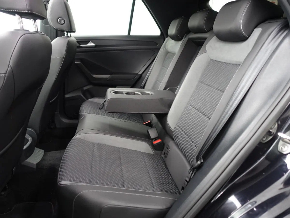 1.5 TSI R-Line+ Aut- Nieuw Model, Panodak, Sport interieur, Camera, Ada Cruise, Park Assist, Dynamic Select