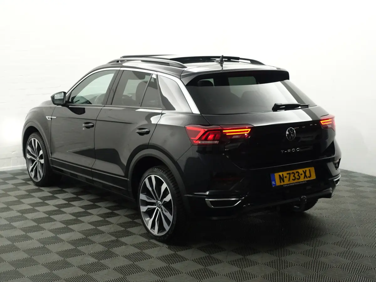 1.5 TSI R-Line+ Aut- Nieuw Model, Panodak, Sport interieur, Camera, Ada Cruise, Park Assist, Dynamic Select