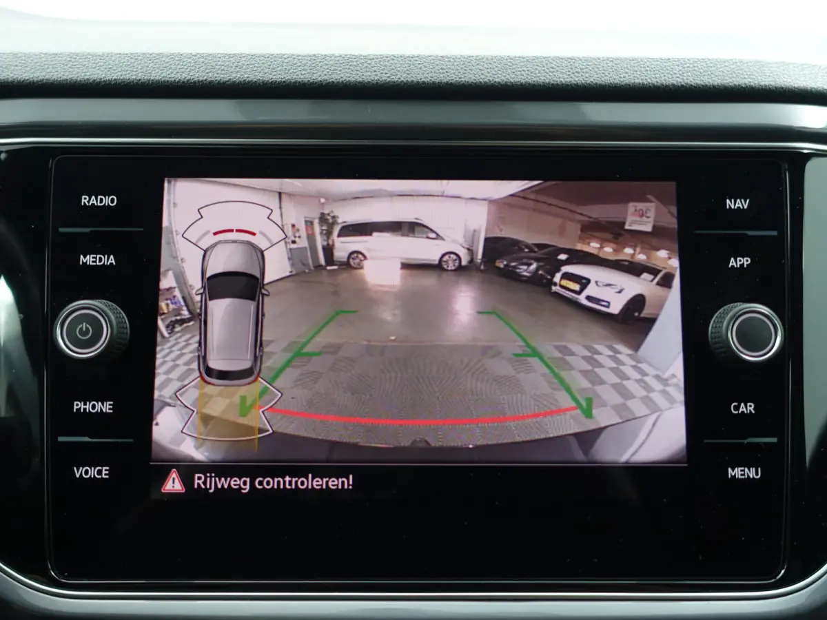 1.5 TSI R-Line+ Aut- Nieuw Model, Panodak, Sport interieur, Camera, Ada Cruise, Park Assist, Dynamic Select