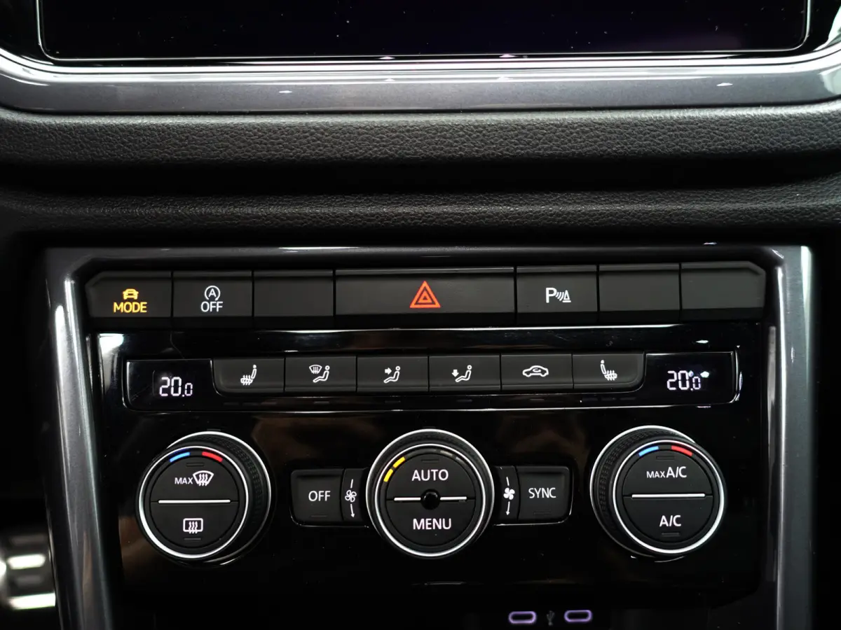 1.5 TSI R-Line+ Aut- Nieuw Model, Panodak, Sport interieur, Camera, Ada Cruise, Park Assist, Dynamic Select