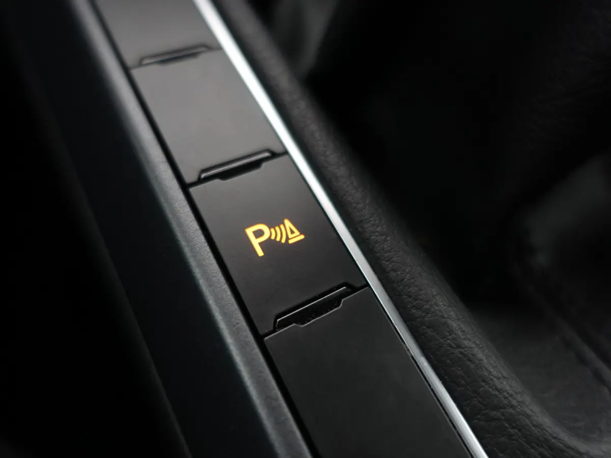 1.0 TSI R-Line- Panoramadak, Keyless, Xenon Led, CarPlay, Ada Cruise, Sport Interieur, Stoelverwarming