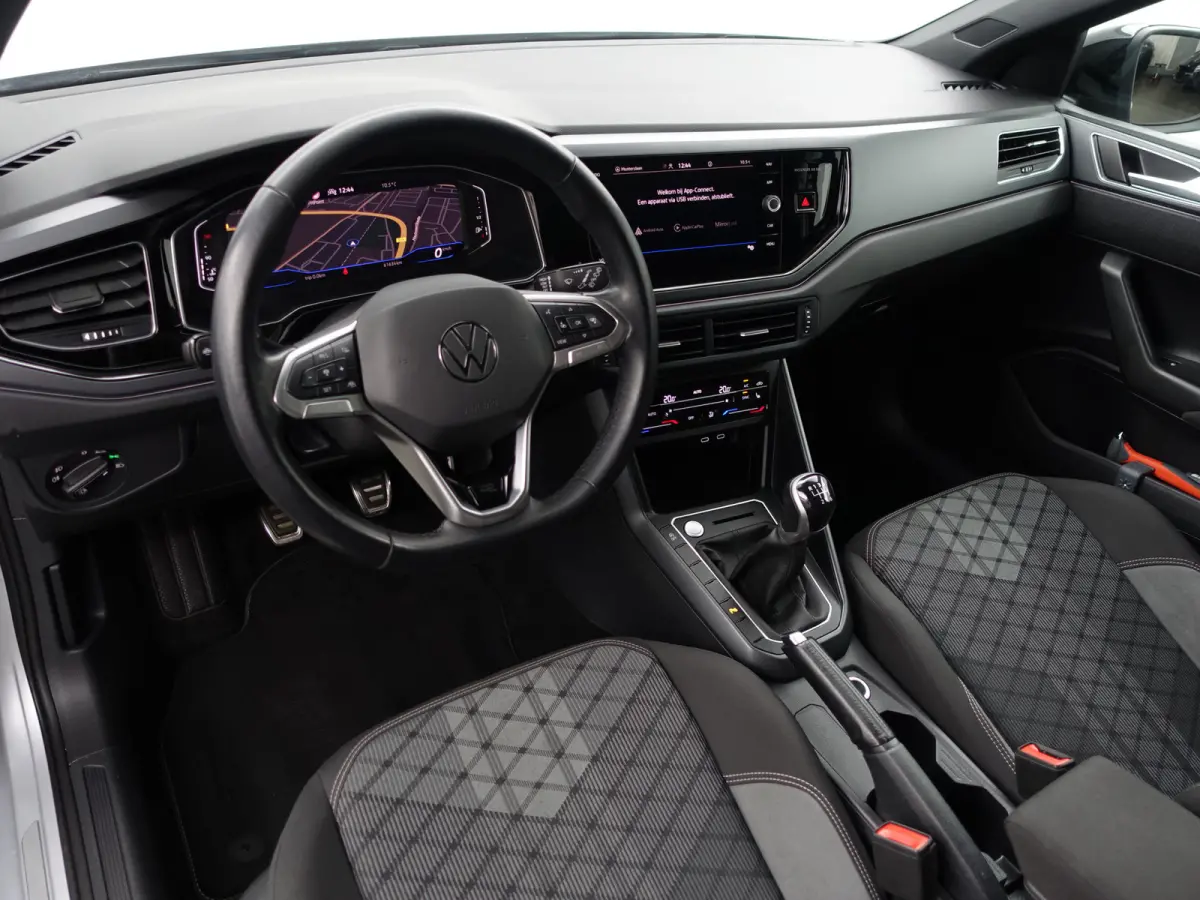 1.0 TSI R-Line- Panoramadak, Keyless, Xenon Led, CarPlay, Ada Cruise, Sport Interieur, Stoelverwarming