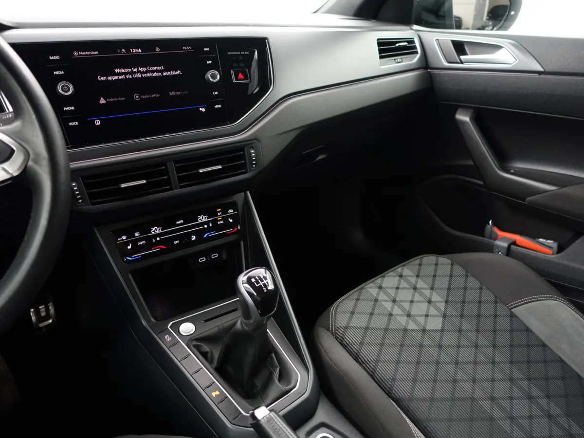 1.0 TSI R-Line- Panoramadak, Keyless, Xenon Led, CarPlay, Ada Cruise, Sport Interieur, Stoelverwarming