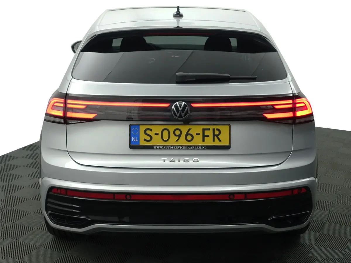 1.0 TSI R-Line- Panoramadak, Keyless, Xenon Led, CarPlay, Ada Cruise, Sport Interieur, Stoelverwarming