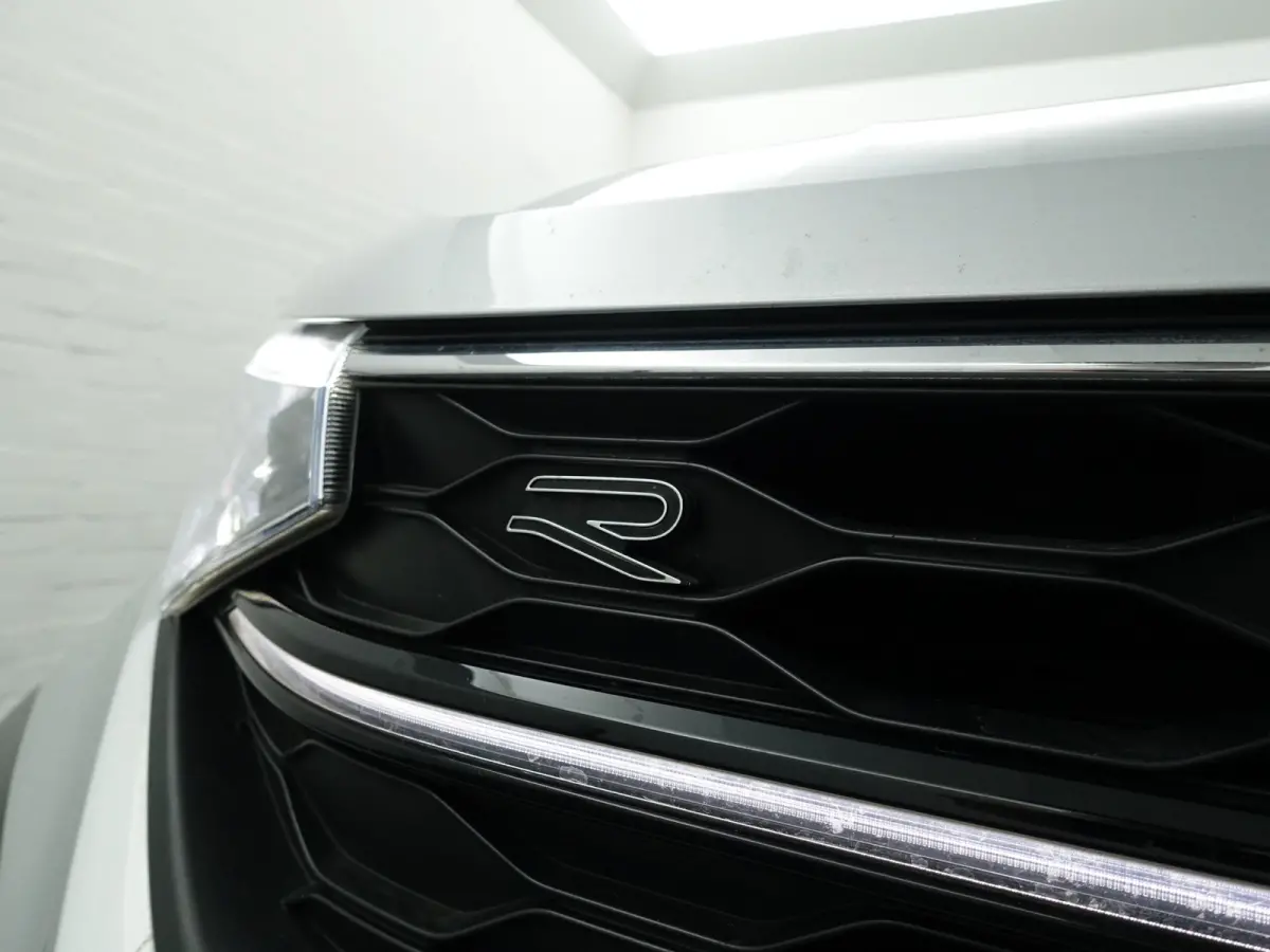 1.0 TSI R-Line- Panoramadak, Keyless, Xenon Led, CarPlay, Ada Cruise, Sport Interieur, Stoelverwarming