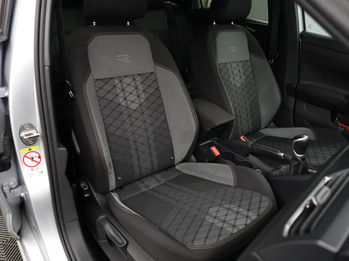 1.0 TSI R-Line- Panoramadak, Keyless, Xenon Led, CarPlay, Ada Cruise, Sport Interieur, Stoelverwarming