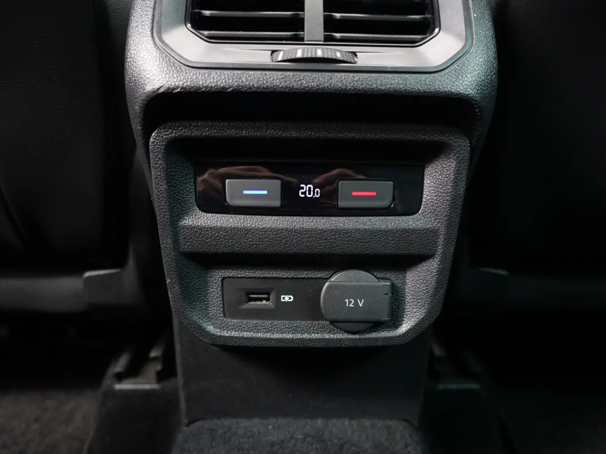 1.5 TSI 150pk R Line Aut- Panoramadak, Memory, Ada Cruise, Virtual Cockpit, Xenon Led