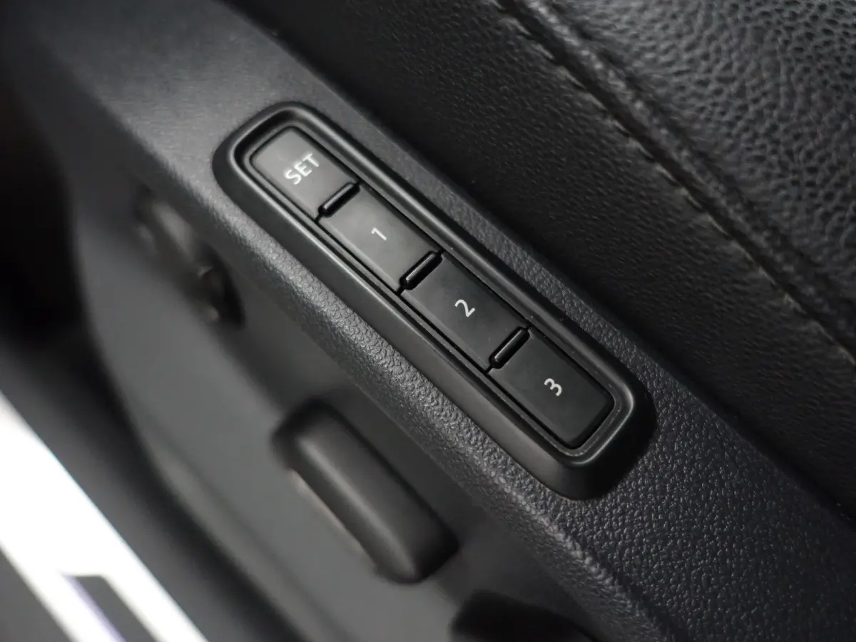 1.5 TSI 150pk R Line Aut- Panoramadak, Memory, Ada Cruise, Virtual Cockpit, Xenon Led