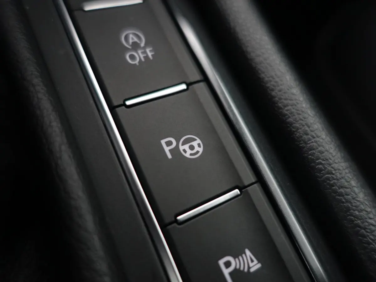 1.5 TSI 150pk R Line Aut- Panoramadak, Memory, Ada Cruise, Virtual Cockpit, Xenon Led