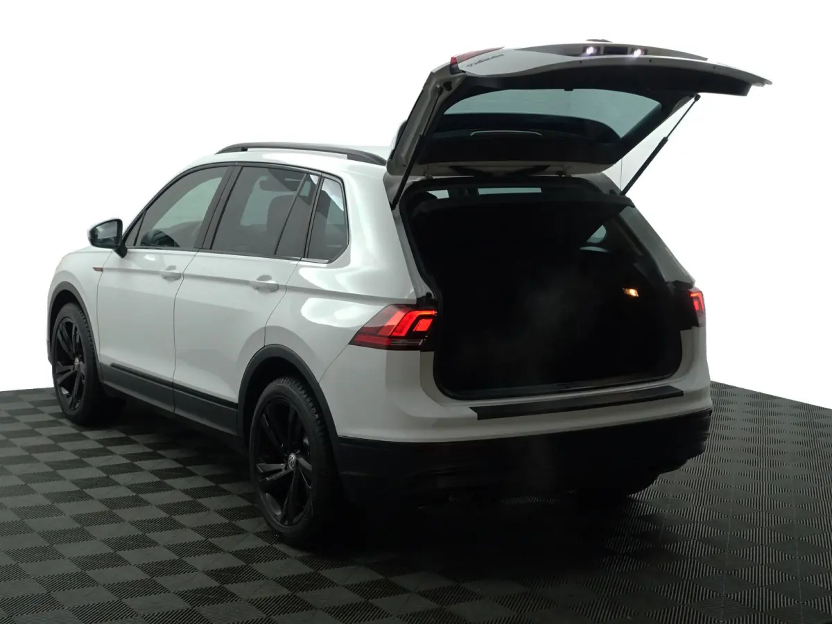 1.4 TSI ACT R Line Aut- Sport Leder Interieur, Front Assist, Clima, Cruise