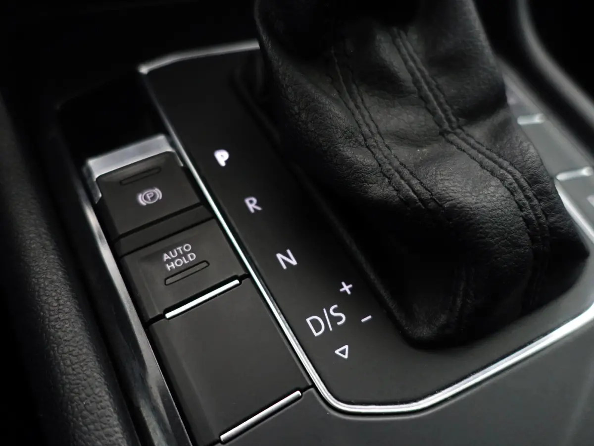 1.4 TSI ACT R Line Aut- Sport Leder Interieur, Front Assist, Clima, Cruise