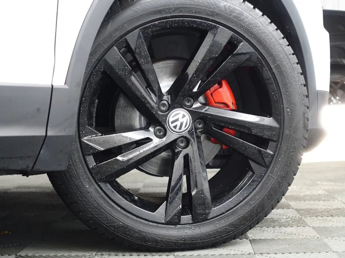 1.4 TSI ACT R Line Aut- Sport Leder Interieur, Front Assist, Clima, Cruise