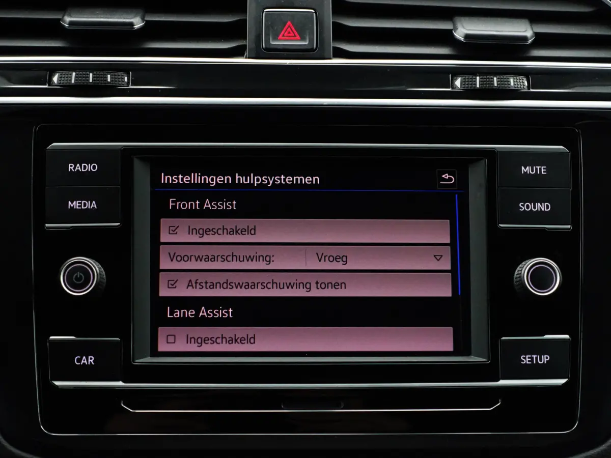 1.4 TSI ACT R Line Aut- Sport Leder Interieur, Front Assist, Clima, Cruise