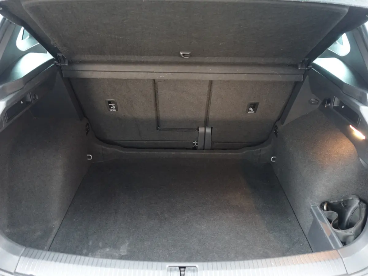 2.0 TSI 4Motion R Line Aut- Panoramadak, Carplay, Camera, Ada Cruise, Dynamic Select, Park Pilot