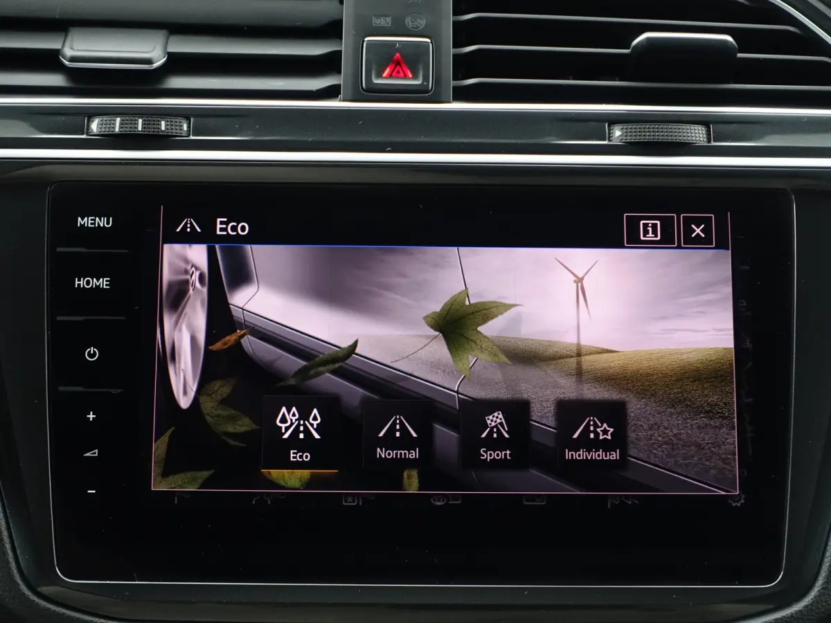 2.0 TSI 4Motion R Line Aut- Panoramadak, Carplay, Camera, Ada Cruise, Dynamic Select, Park Pilot