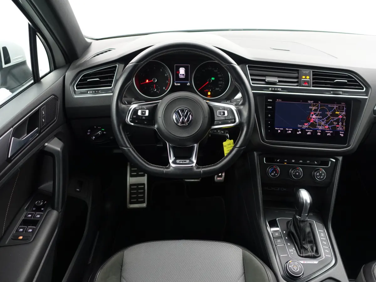 2.0 TSI 4Motion R Line Aut- Panoramadak, Carplay, Camera, Ada Cruise, Dynamic Select, Park Pilot