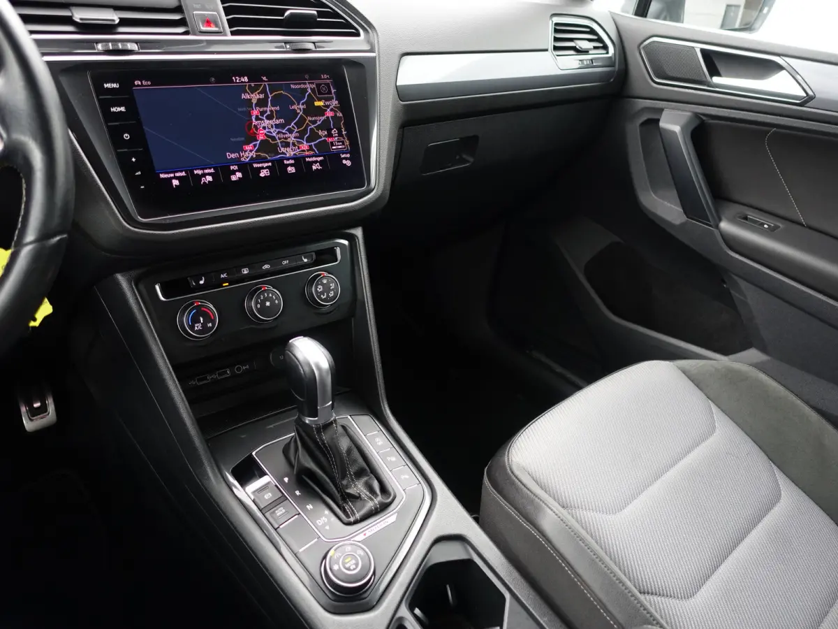 2.0 TSI 4Motion R Line Aut- Panoramadak, Carplay, Camera, Ada Cruise, Dynamic Select, Park Pilot