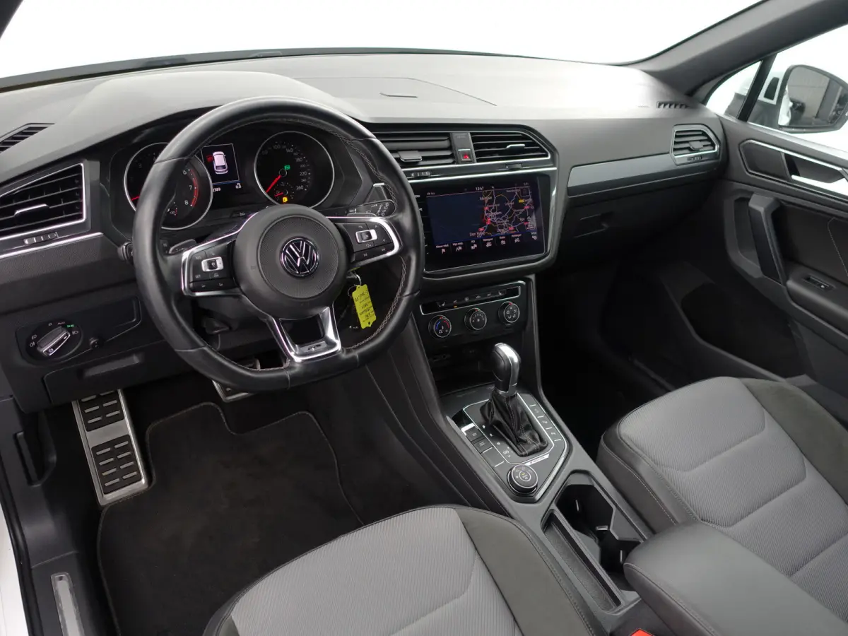 2.0 TSI 4Motion R Line Aut- Panoramadak, Carplay, Camera, Ada Cruise, Dynamic Select, Park Pilot