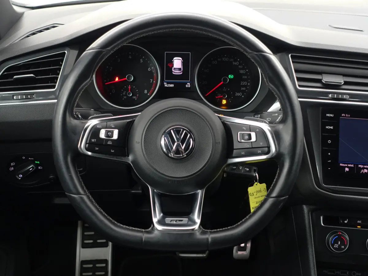 2.0 TSI 4Motion R Line Aut- Panoramadak, Carplay, Camera, Ada Cruise, Dynamic Select, Park Pilot