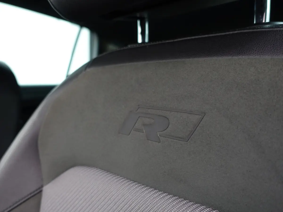 2.0 TSI 4Motion R Line Aut- Panoramadak, Carplay, Camera, Ada Cruise, Dynamic Select, Park Pilot