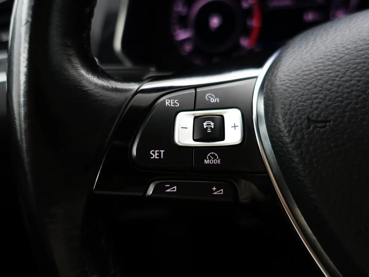 1.4 TSI R Line Aut- 7 Pers, Panoramadak, Stoelmassage, CarPlay, Ada Cruise, Virtual Cockpit, Led