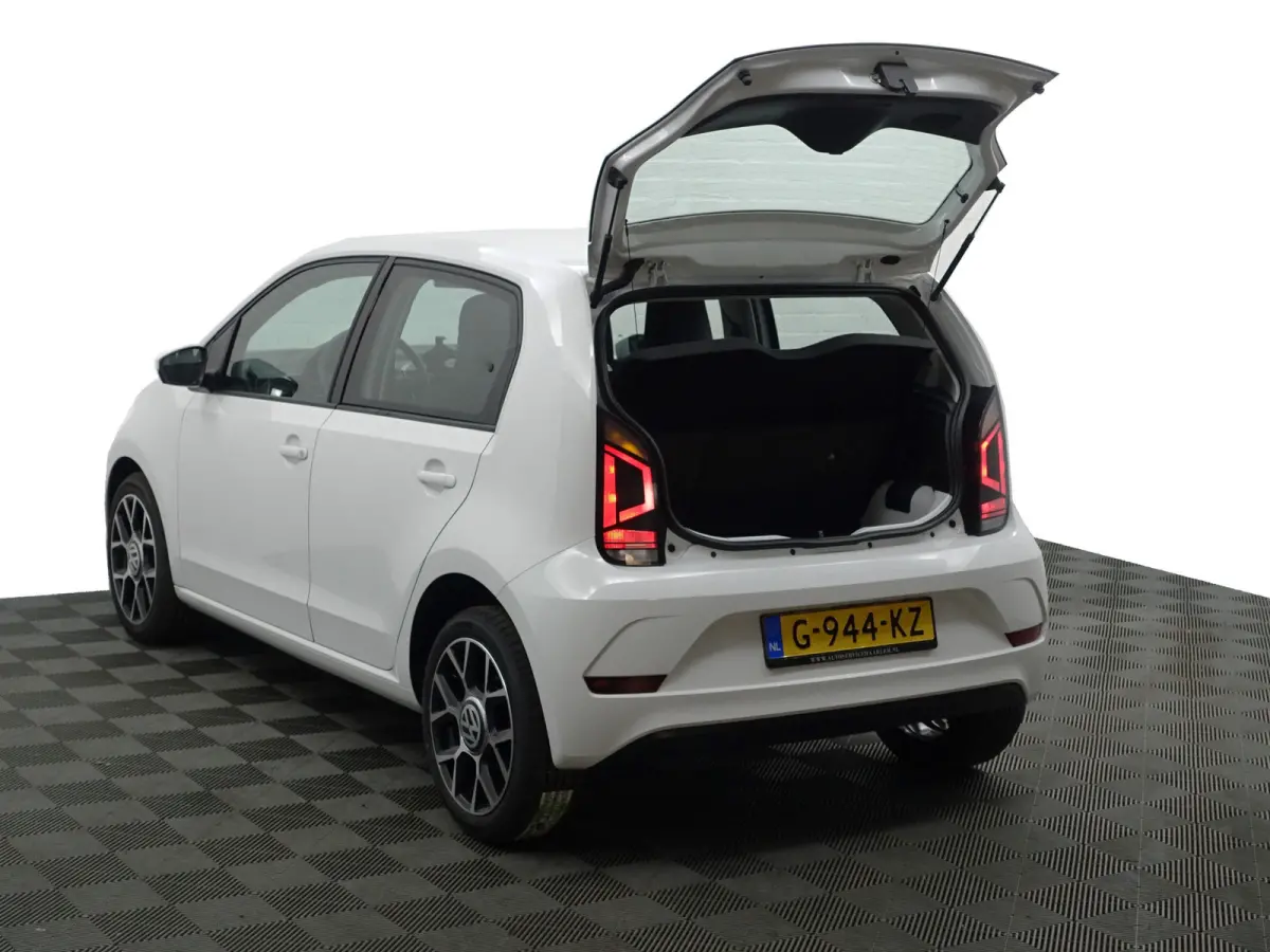 Up! 1.0 BMT R Line+ Led, Bluetooth audio, Privacy Glass, Clima, Comfort Interieur