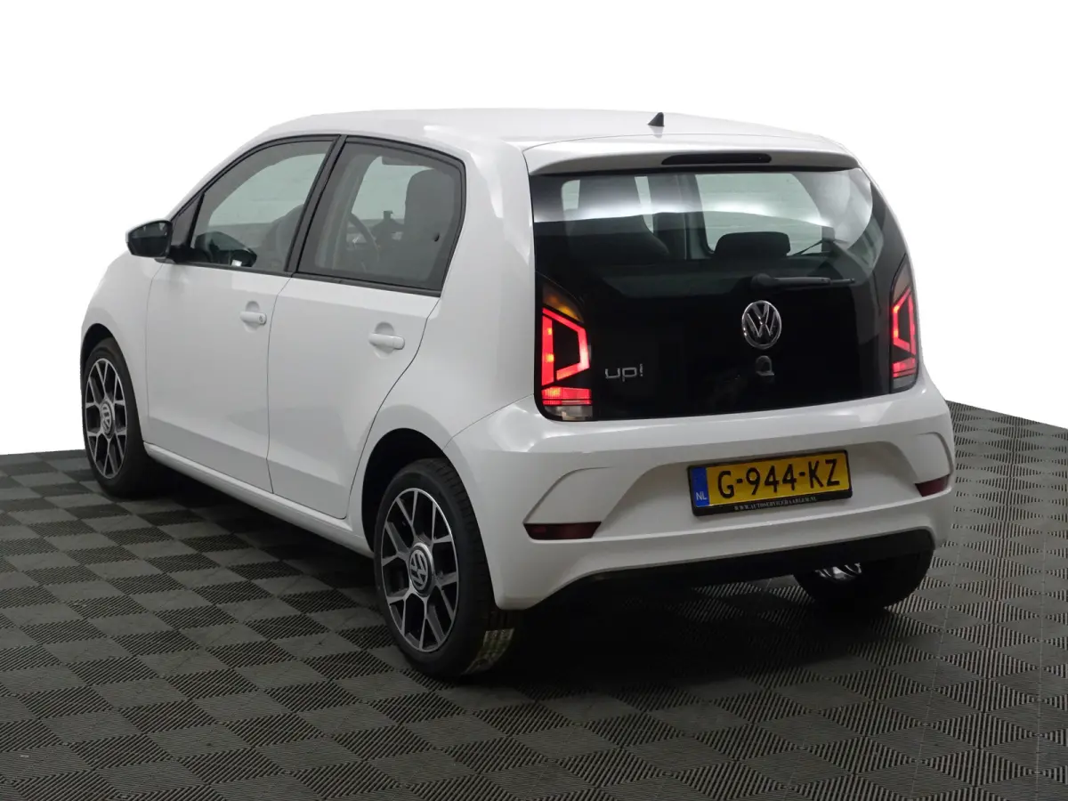 Up! 1.0 BMT R Line+ Led, Bluetooth audio, Privacy Glass, Clima, Comfort Interieur