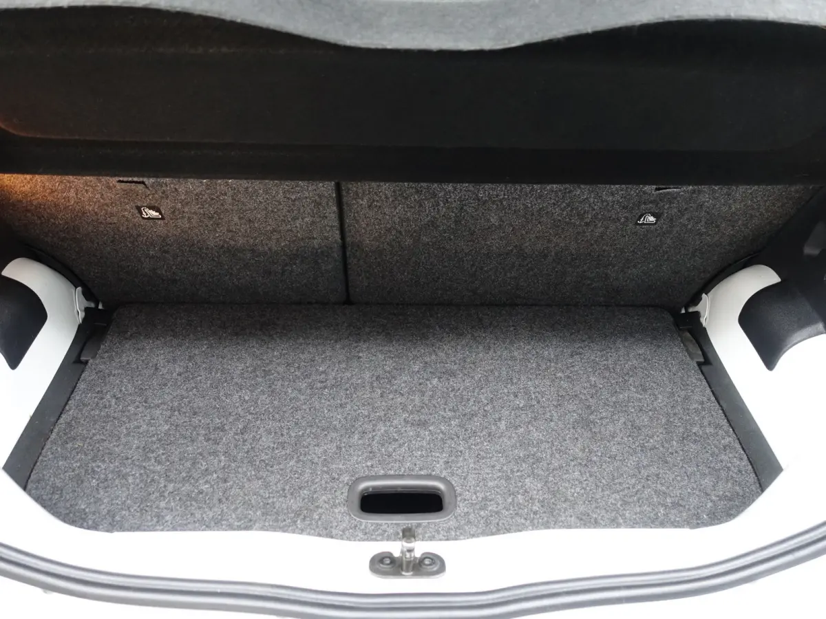 Up! 1.0 BMT R Line+ Led, Bluetooth audio, Privacy Glass, Clima, Comfort Interieur