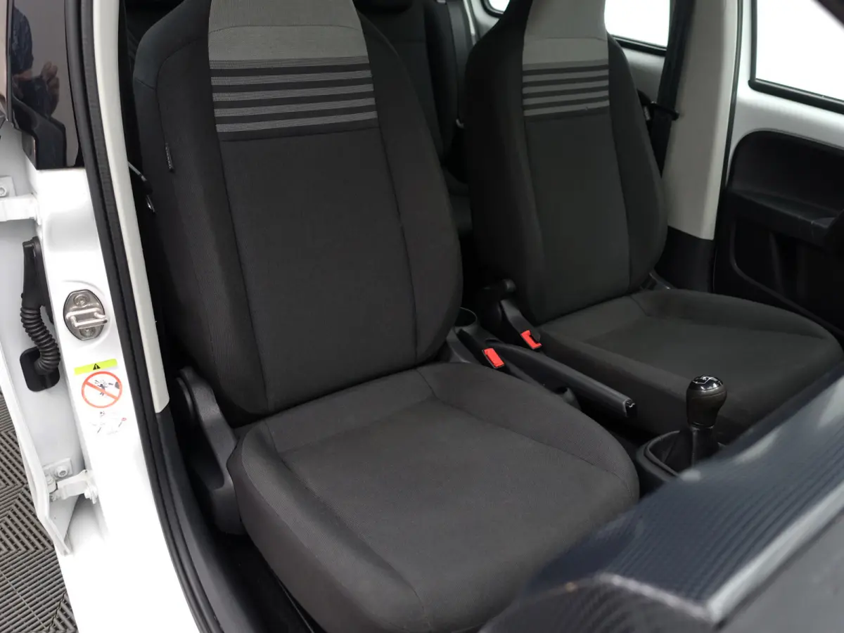 Up! 1.0 BMT R Line+ Led, Bluetooth audio, Privacy Glass, Clima, Comfort Interieur