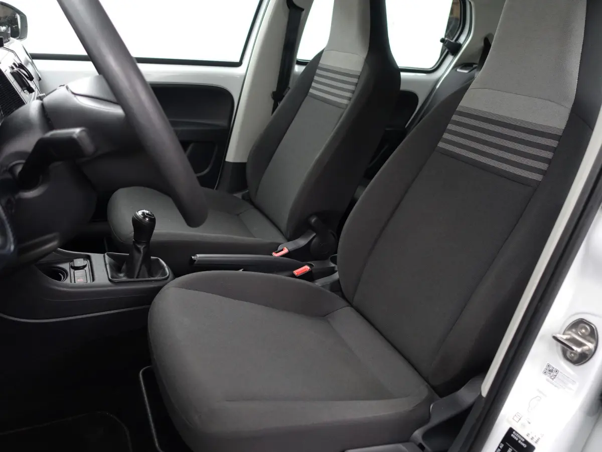 Up! 1.0 BMT R Line+ Led, Bluetooth audio, Privacy Glass, Clima, Comfort Interieur