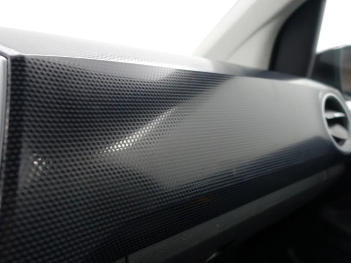 Up! 1.0 BMT R Line- Bluetooth audio, Cruise, Clima, Led, Carbon Interieur Afwerking, Privacy Glass