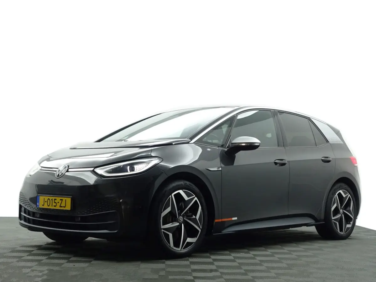 First Plus 58 kWh Aut- SOH 92%, Stuur/Stoelverwarming, CarPlay, Sfeerverlichting, Ada Cruise, Standkachel, Xenon led, Dynamic Select