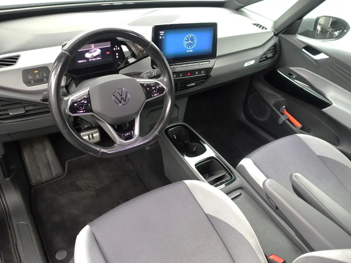 First Plus 58 kWh Aut- SOH 92%, Stuur/Stoelverwarming, CarPlay, Sfeerverlichting, Ada Cruise, Standkachel, Xenon led, Dynamic Select