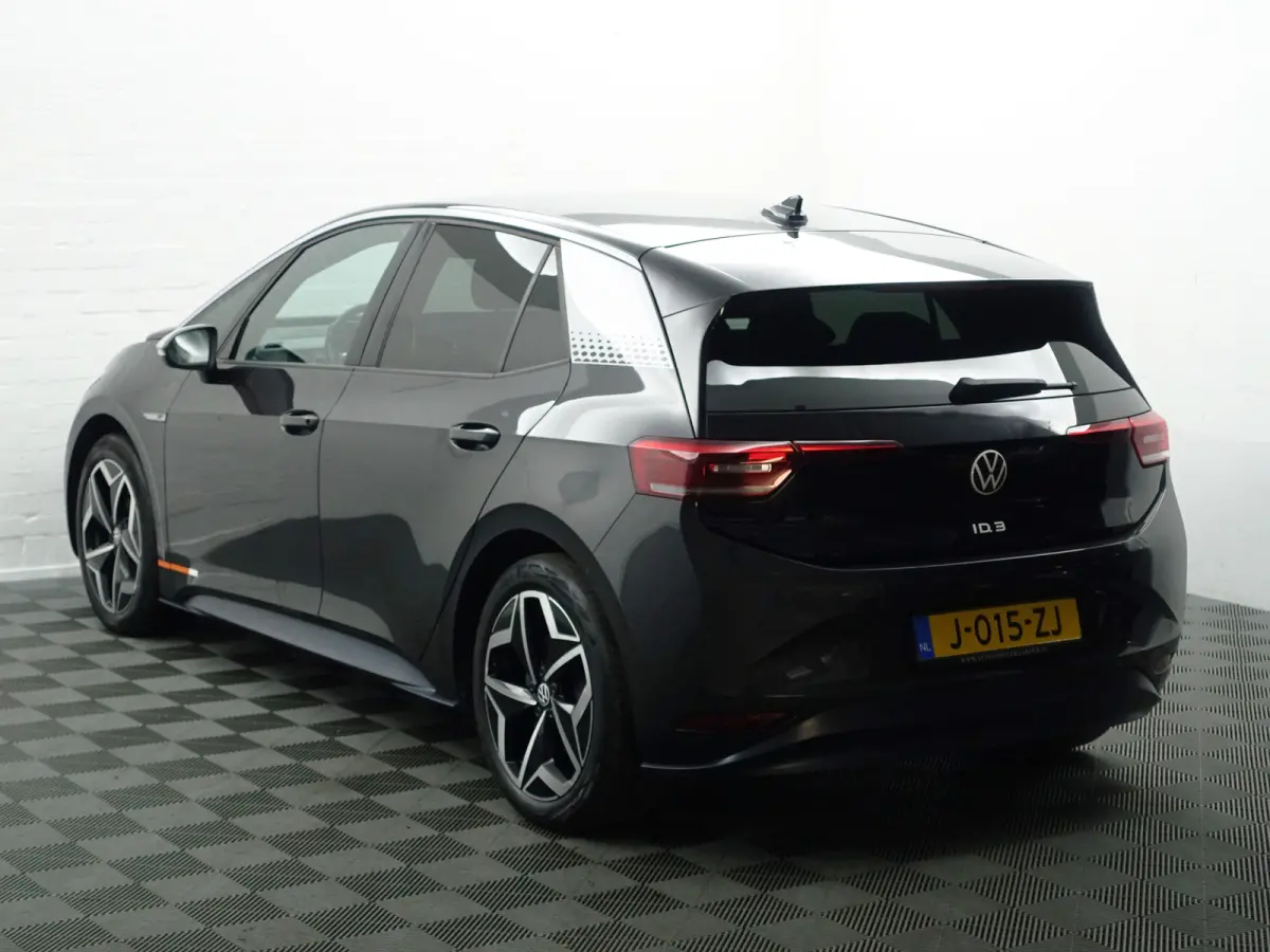 First Plus 58 kWh Aut- SOH 92%, Stuur/Stoelverwarming, CarPlay, Sfeerverlichting, Ada Cruise, Standkachel, Xenon led, Dynamic Select