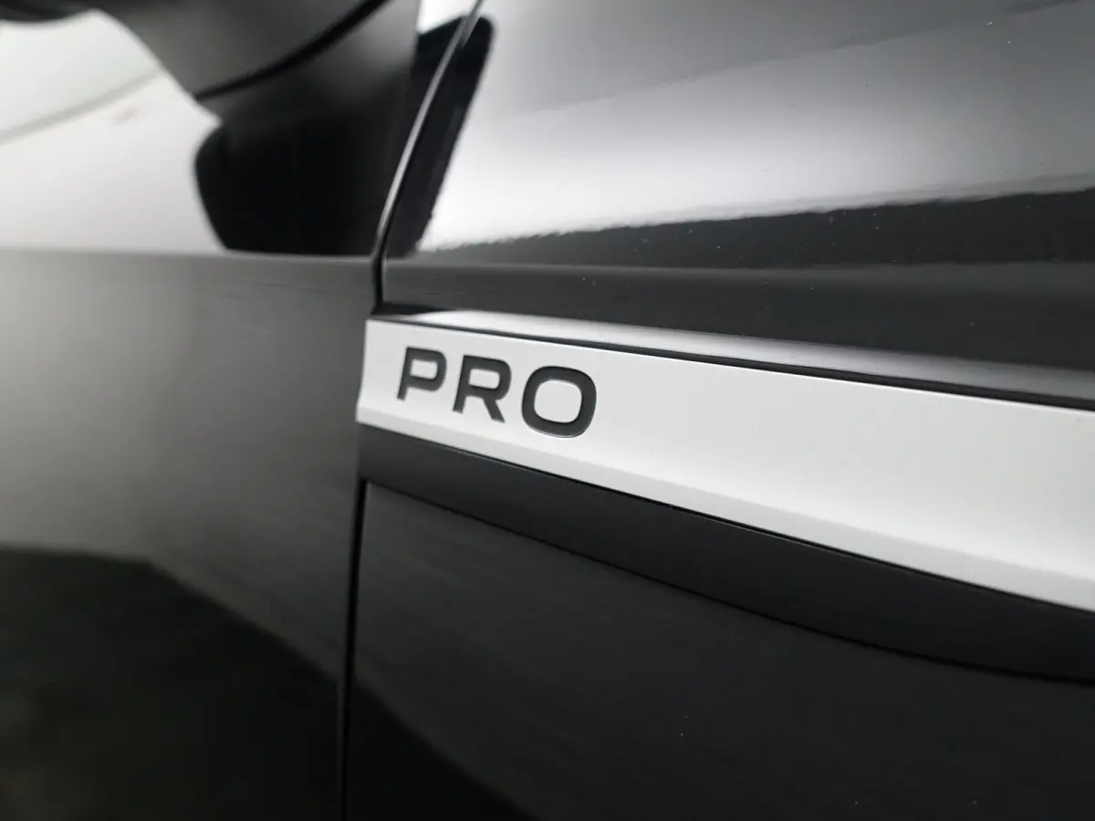 Pro 77 kWh Aut- Stuur/Stoelverwarming, Sfeerverlichting, ACC Cruise, Carplay, Android Auto