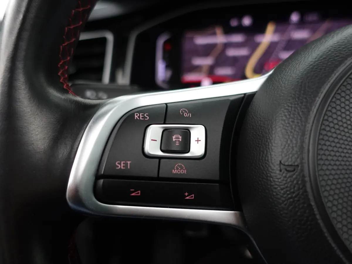 2.0 TSI GTI Performance Aut- Panoramadak, Ada Cruise, Virtual Cockpit, Xenon Led, Dynamic Select