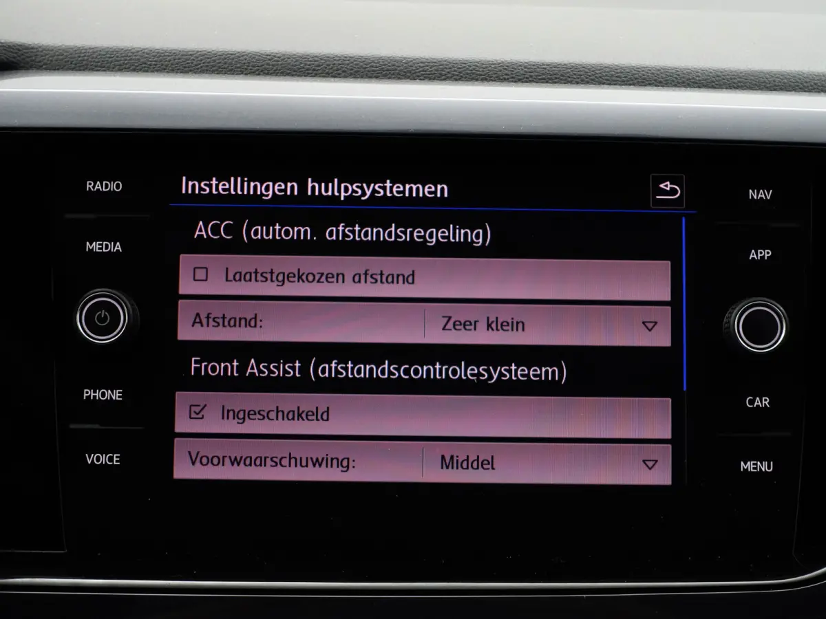 1.0 TSI R Line+ Panoramadak, Xenon Led, Dynamic Select, Ada Cruise, Park Assist, Park Pilot