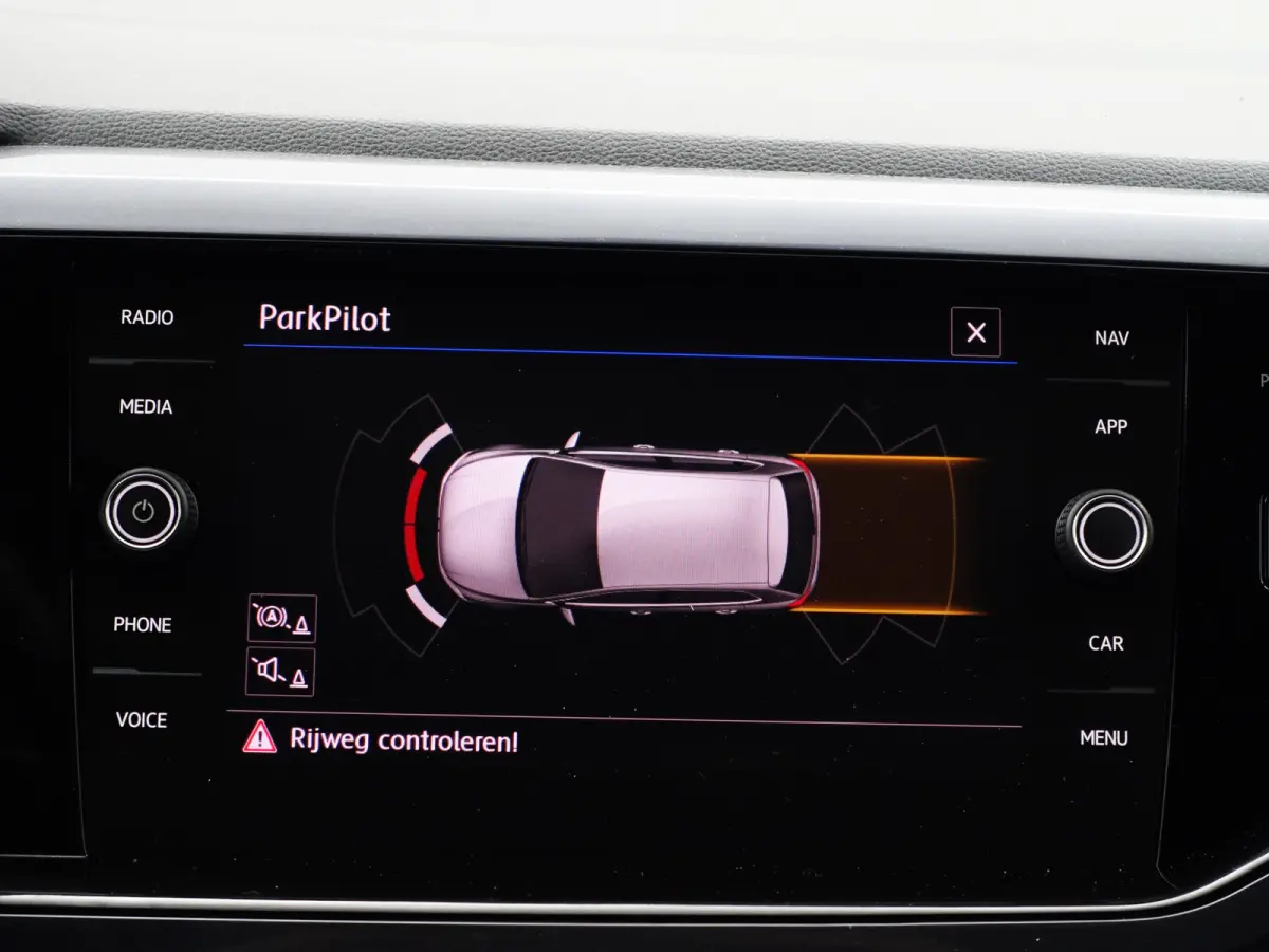 1.0 TSI R Line+ Panoramadak, Xenon Led, Dynamic Select, Ada Cruise, Park Assist, Park Pilot