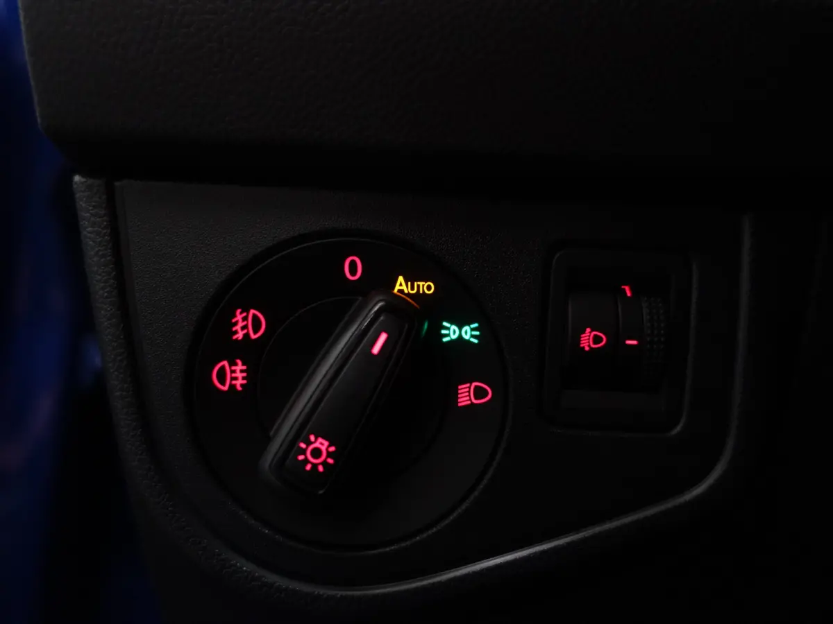 1.0 TSI Highline+ Aut- Ada Cruise, Led, Carplay, Dynamic Select, Sport Interieur, Privacy Glass