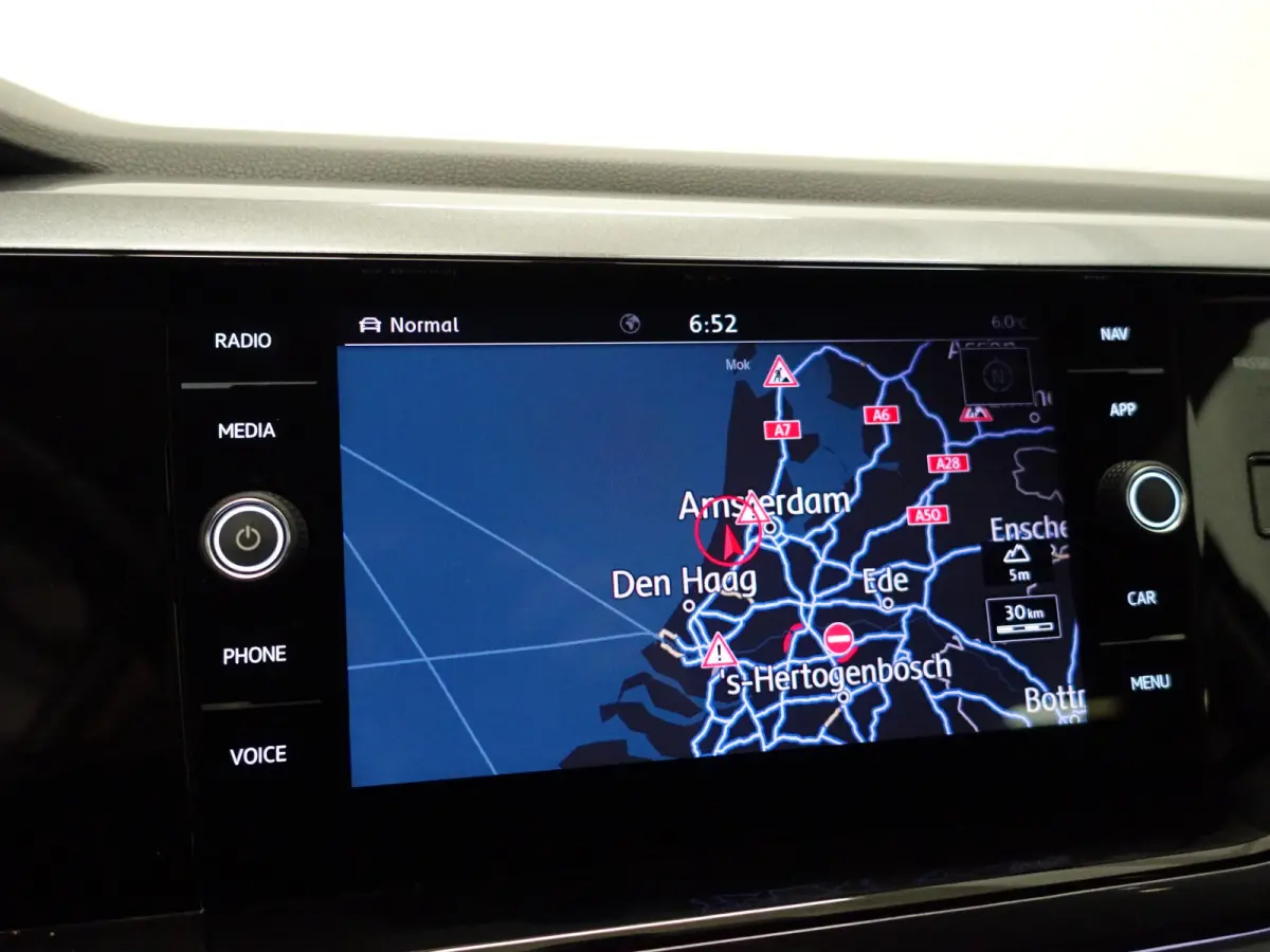 1.0 TSI Highline+ Aut- Ada Cruise, Led, Carplay, Dynamic Select, Sport Interieur, Privacy Glass