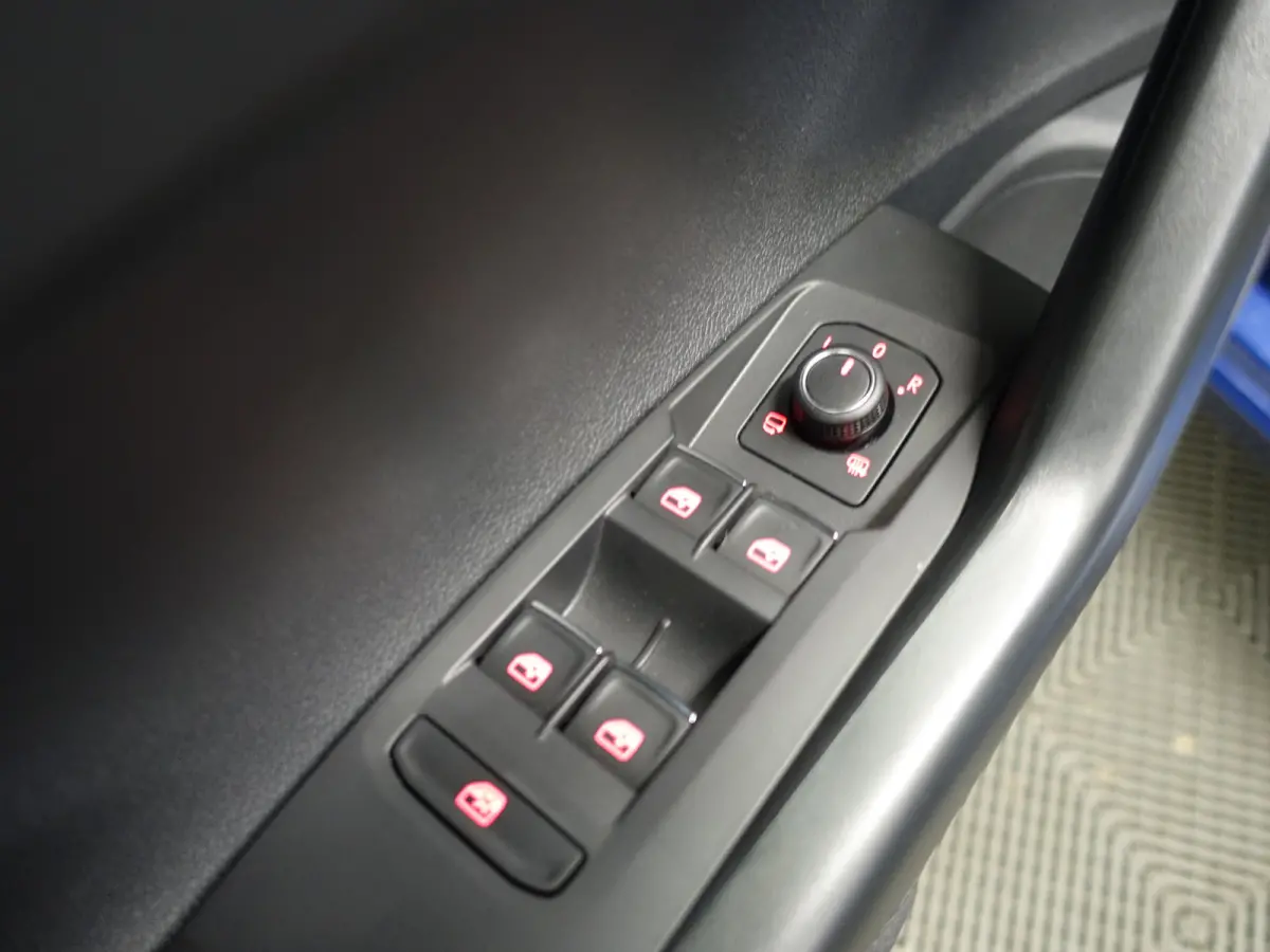 1.0 TSI Highline+ Aut- Ada Cruise, Led, Carplay, Dynamic Select, Sport Interieur, Privacy Glass