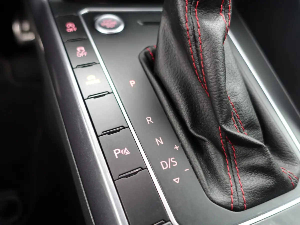 2.0 TSI 200Pk GTI Performance Aut- Ada Cruise, Xenon Led, Keyless, Dynamic Select, Carplay, Virtual Cockpit
