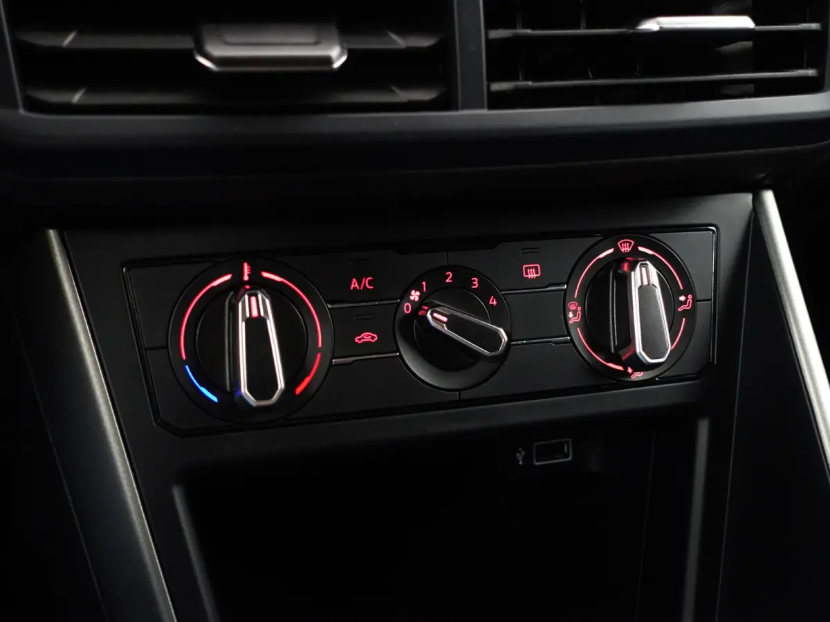 1.6 TDI Highline+ Privacy Glass, Led, ACC Cruise, Clima, Bluetooth Multimedia