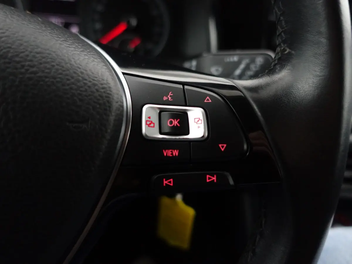 1.6 TDI Highline+ Privacy Glass, Led, ACC Cruise, Clima, Bluetooth Multimedia