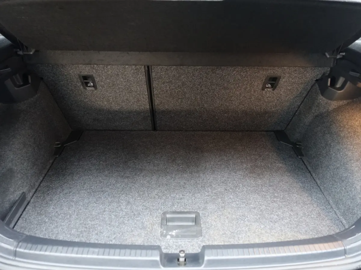 1.6 TDI Highline+ Privacy Glass, Led, ACC Cruise, Clima, Bluetooth Multimedia