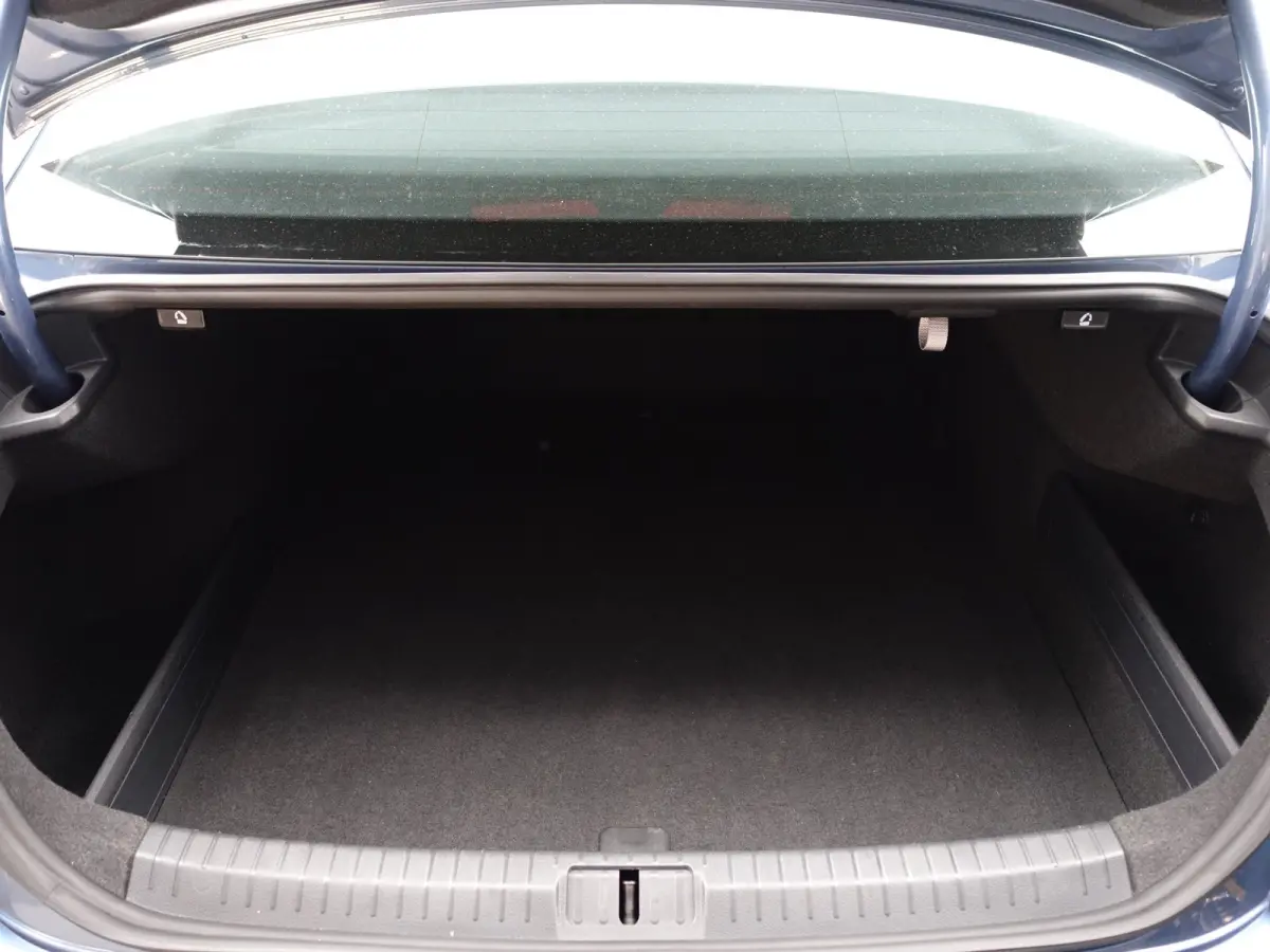 1.4 TSI Highline Aut- Xenon Led, Keyless, Ergo Comfort, Front Assist, Park Assist, Navi