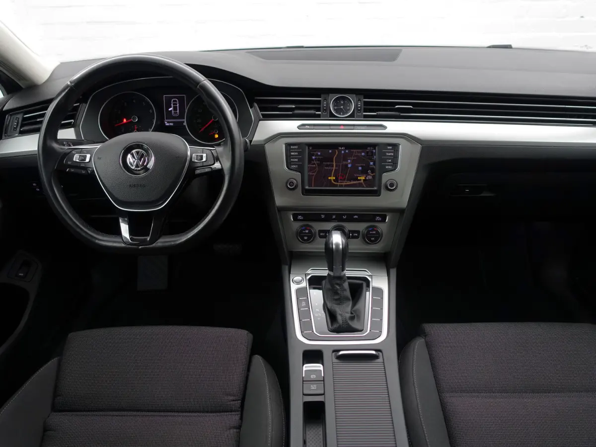 1.4 TSI Highline Aut- Xenon Led, Keyless, Ergo Comfort, Front Assist, Park Assist, Navi